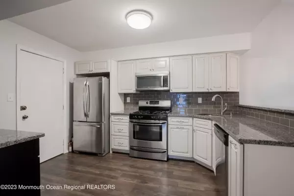 Eatontown, NJ 07724,43 Malibu Drive