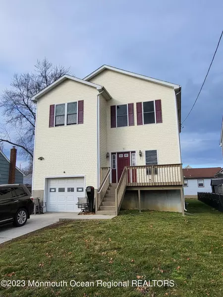 31 Ocean Avenue, North Middletown, NJ 07748