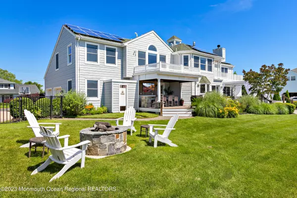 Monmouth Beach, NJ 07750,7 Gail Drive