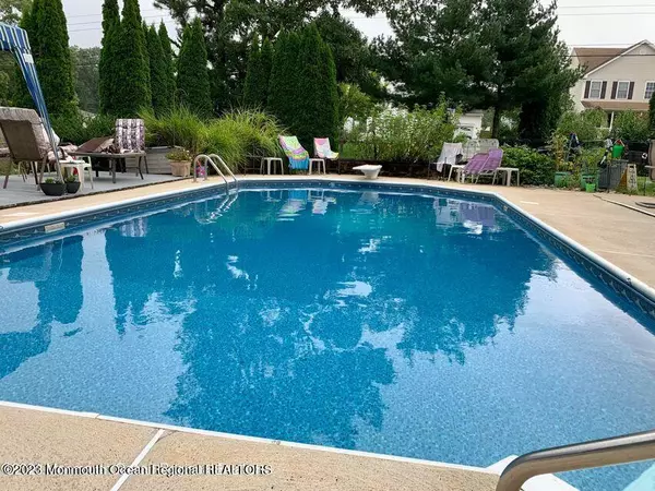 Manahawkin, NJ 08050,128 Sailing Road