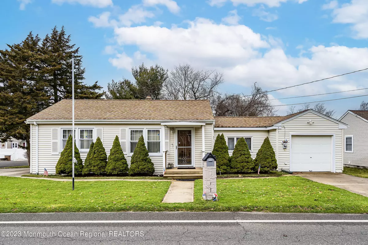 Beachwood, NJ 08722,552 Beachwood Boulevard