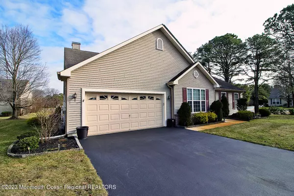 Whiting, NJ 08759,2 Rosedale Lane