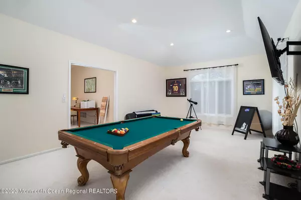 Manalapan, NJ 07726,1 Delaney Court