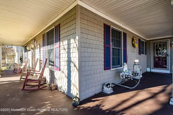 Lanoka Harbor, NJ 08734,228 Pheasant Hollow Drive