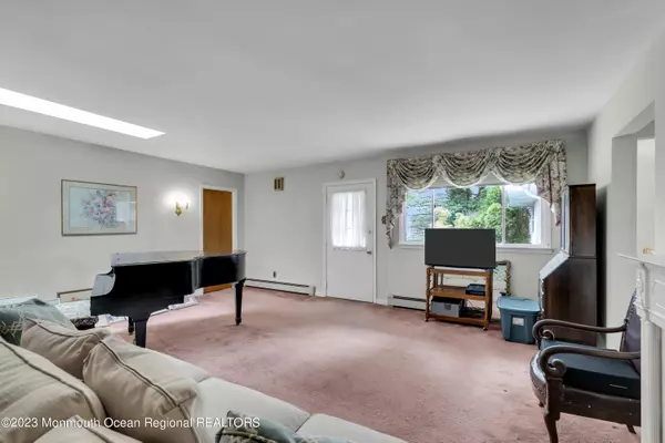 Wall, NJ 07719,2006 Manor Drive