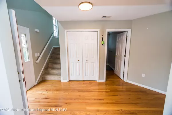 North Middletown, NJ 07748,28 Cedar Avenue