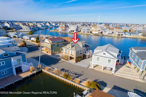 Lavallette, NJ 08735,232 W Bayview Drive