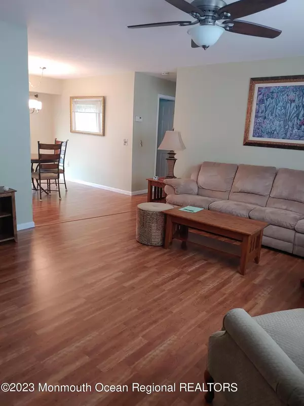 Matawan, NJ 07747,10 Maine Court