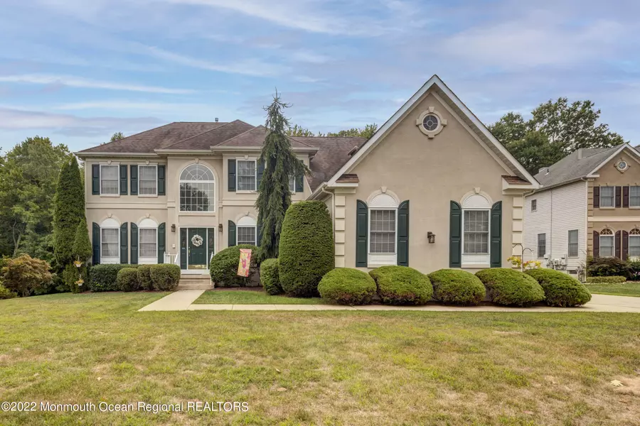 17 Stonegate Drive, Monroe, NJ 08831