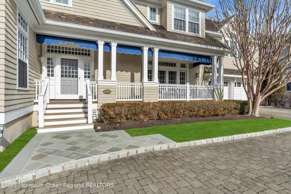 Sea Girt, NJ 08750,111 Philadelphia Boulevard