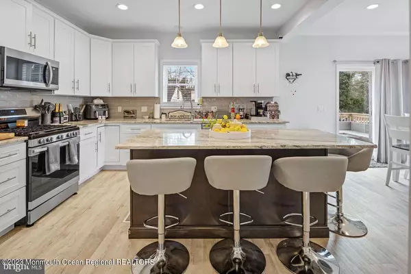 Tuckerton, NJ 08087,125 Water Street