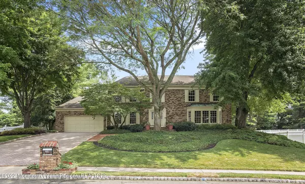 21 Harness Lane, Marlboro, NJ 07746