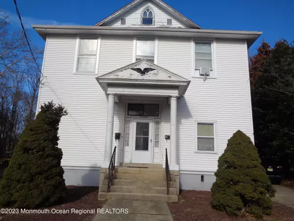 17 Fort Avenue, Plumsted, NJ 08533