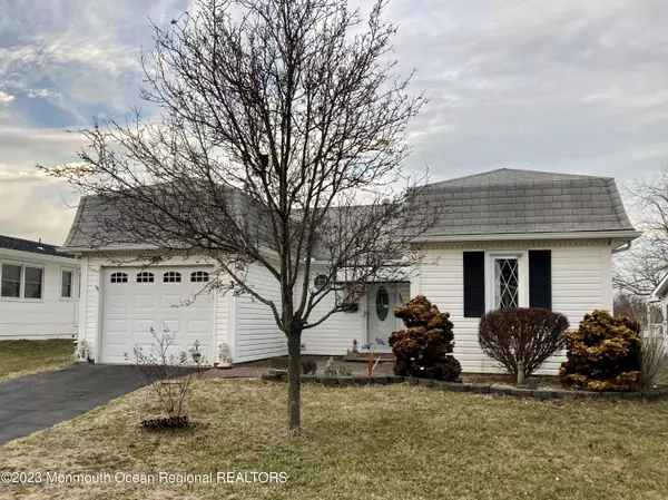 3 Lowell Court, Brick, NJ 08724