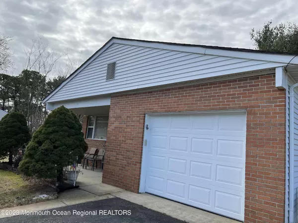 Toms River, NJ 08757,1 Maison Way
