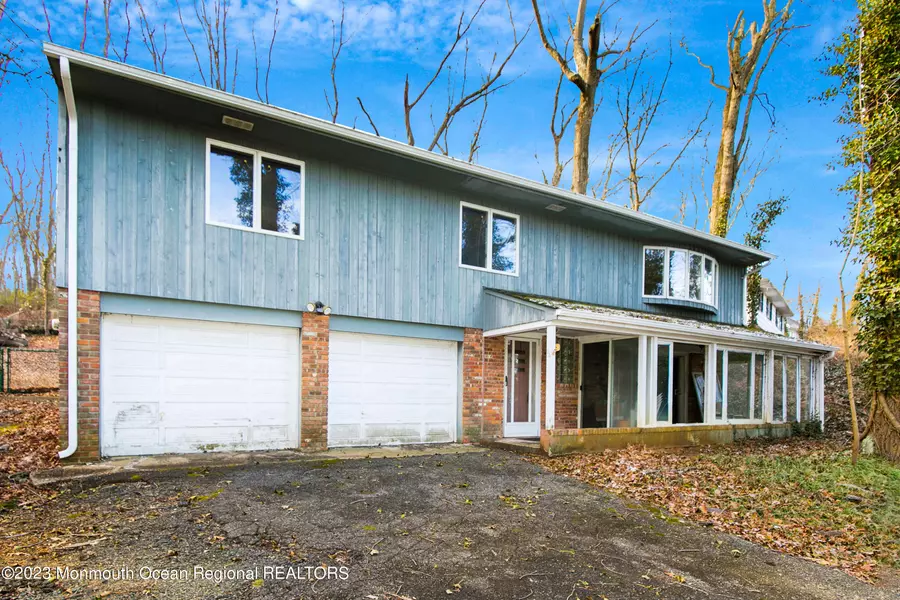 24 Lower Prospect Road, Atlantic Highlands, NJ 07716