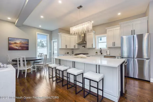 Atlantic Highlands, NJ 07716,34 E Washington Avenue