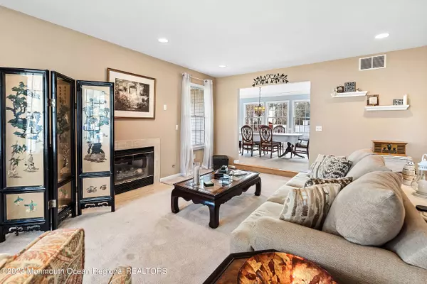 West Creek, NJ 08092,18 Timber Lane