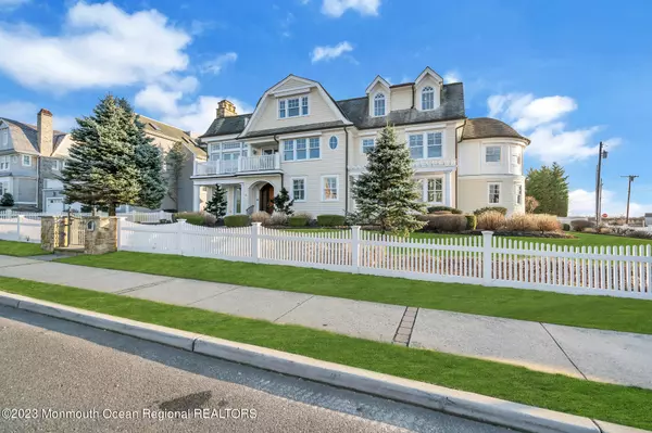 Sea Girt, NJ 08750,8 Seaside Place