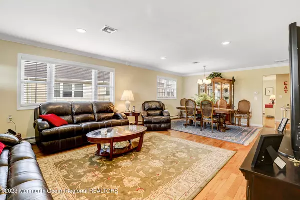 Toms River, NJ 08757,30 Corinth Place