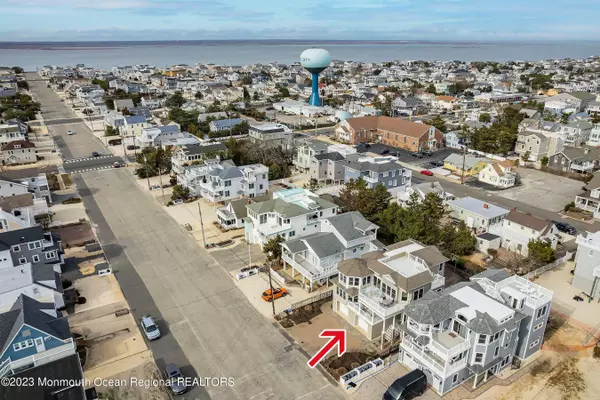 Surf City, NJ 08008,17 N 12th Street