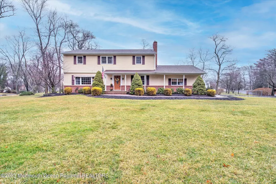 10 Broadmoor Drive, Lincroft, NJ 07738