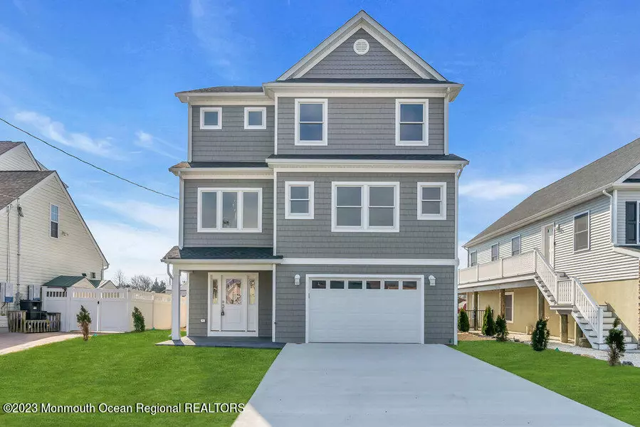 827 Bowsprit Point, Lanoka Harbor, NJ 08734