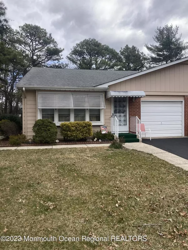 5 Molly Pitcher Court #A, Whiting, NJ 08759