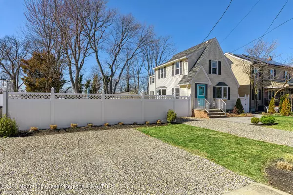 Keyport, NJ 07735,146 Therese Avenue