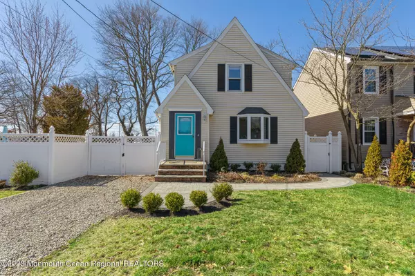 146 Therese Avenue, Keyport, NJ 07735