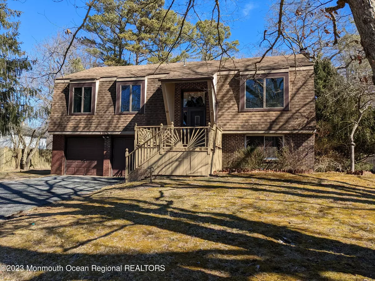 Jackson, NJ 08527,10 Chelsea Road