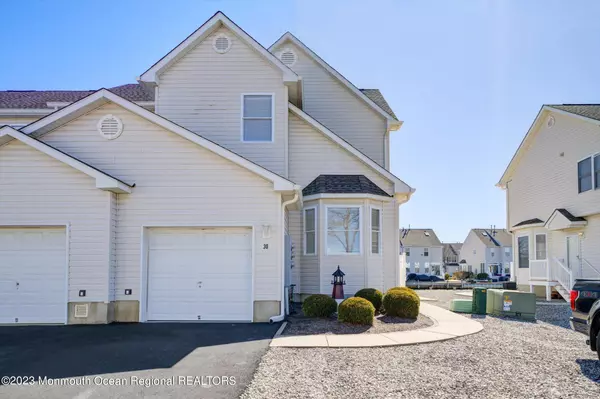 Bayville, NJ 08721,30 Blue Heron Lane