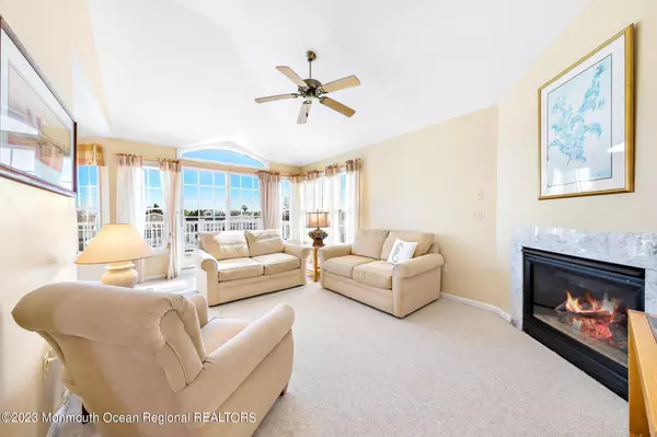 Surf City, NJ 08008,258 N 6th Street