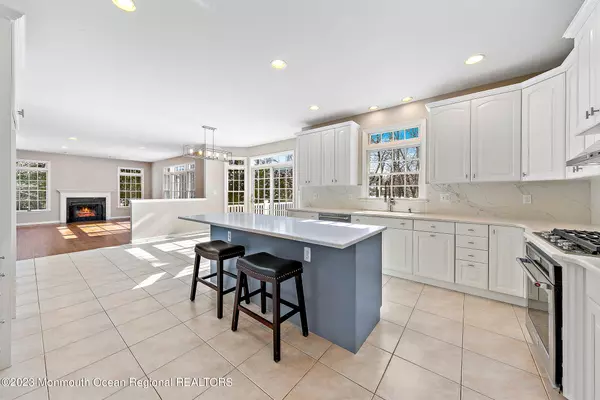 Holmdel, NJ 07733,4 Tranquility Court