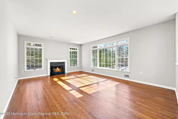 Holmdel, NJ 07733,4 Tranquility Court