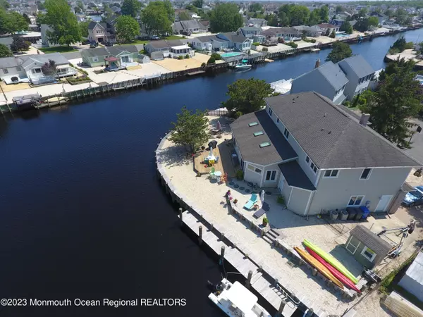 Manahawkin, NJ 08050,125 Lee Drive