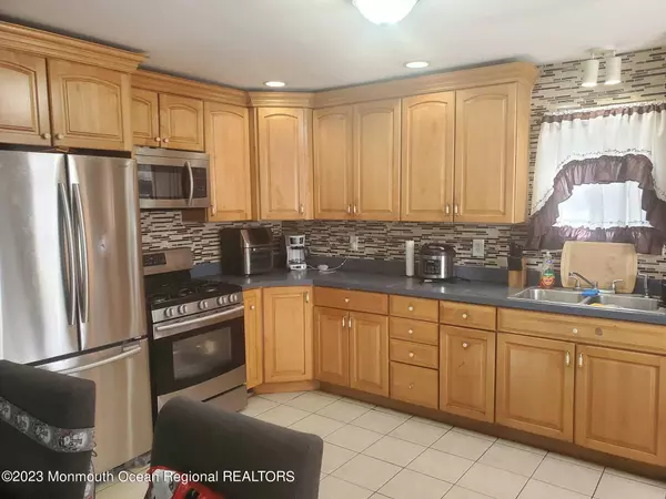 74 Jeffrie Avenue, South River, NJ 08882