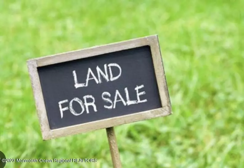 Port Monmouth, NJ 07758,38 Creek Road