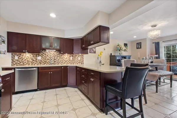 Matawan, NJ 07747,51 New Brunswick Avenue