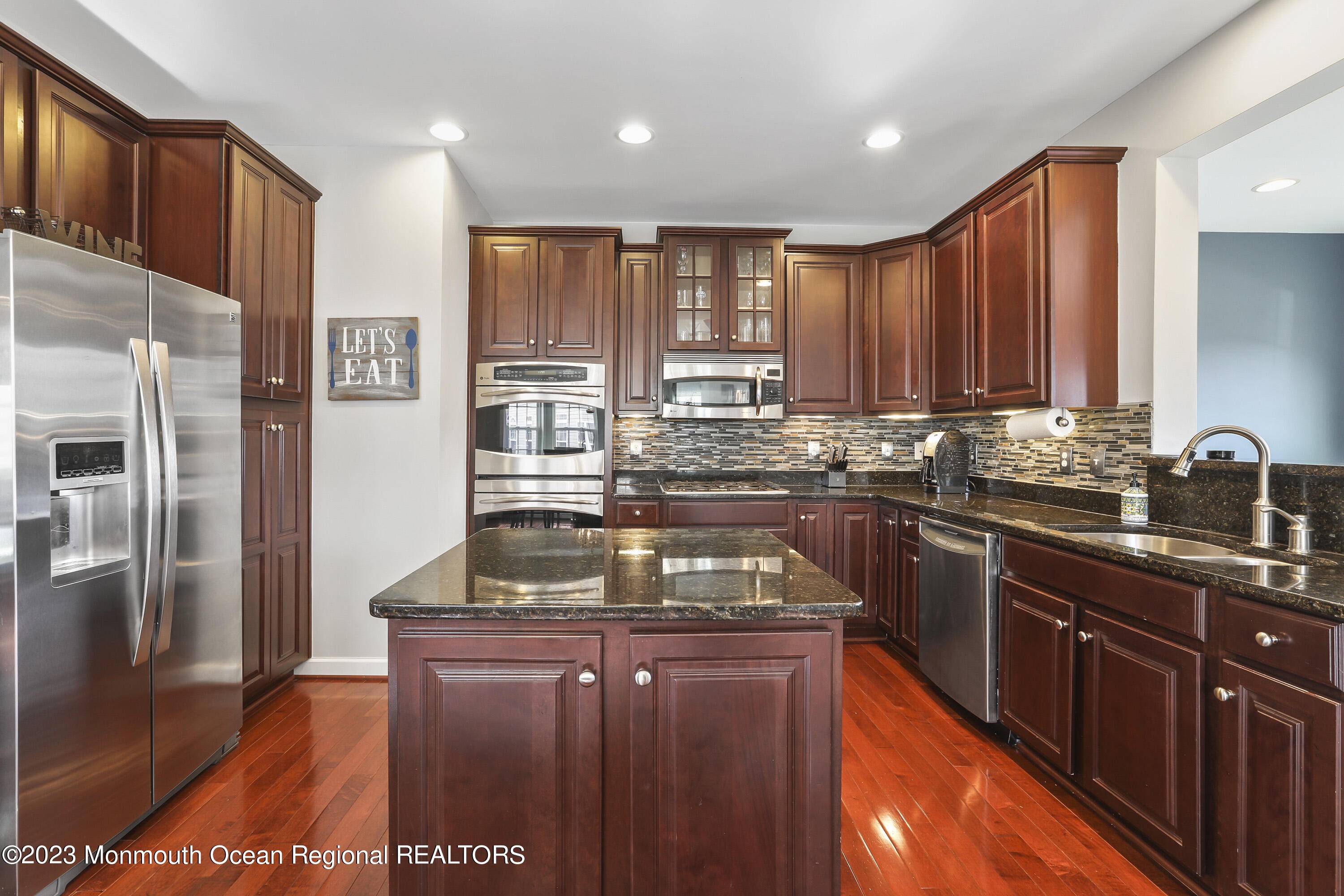 Middletown, NJ 07748,12 Hart Drive