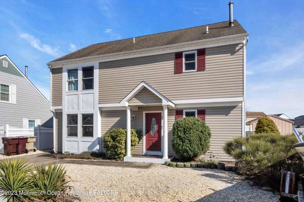 93 Windjammer Court, Bayville, NJ 08721