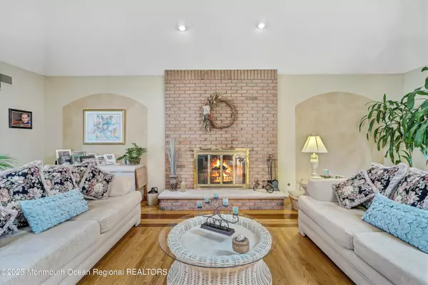 Millstone, NJ 08510,6 Lewis Court