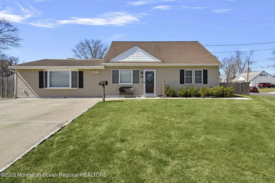 15 Garrison Drive, Hazlet, NJ 07730
