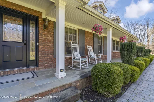 Holmdel, NJ 07733,20 Deer Path