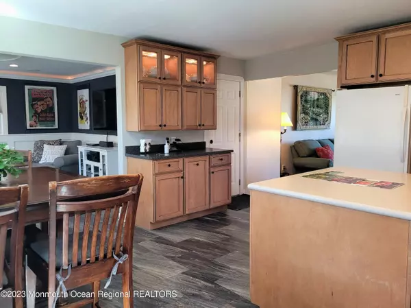 Hazlet, NJ 07730,44 Appleton Drive