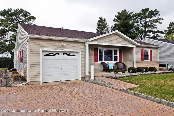 Toms River, NJ 08757,3 Basset Drive