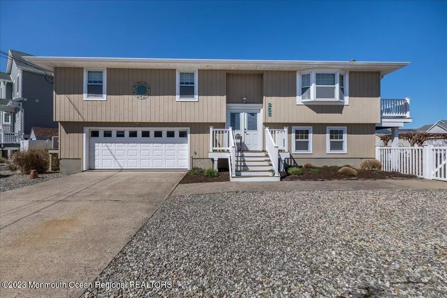 253 Teakwood Drive, Bayville, NJ 08721