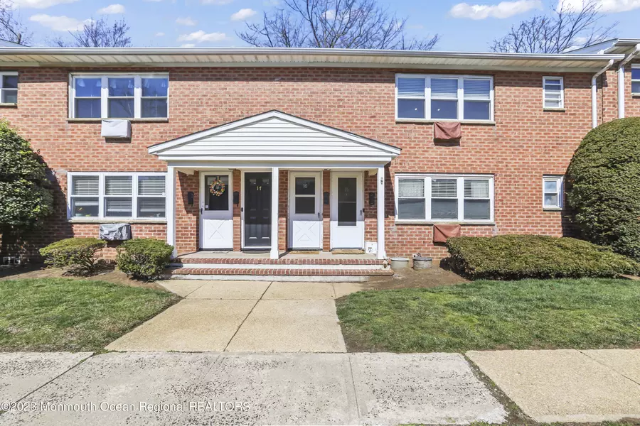 16 King James Lane, Atlantic Highlands, NJ 07716