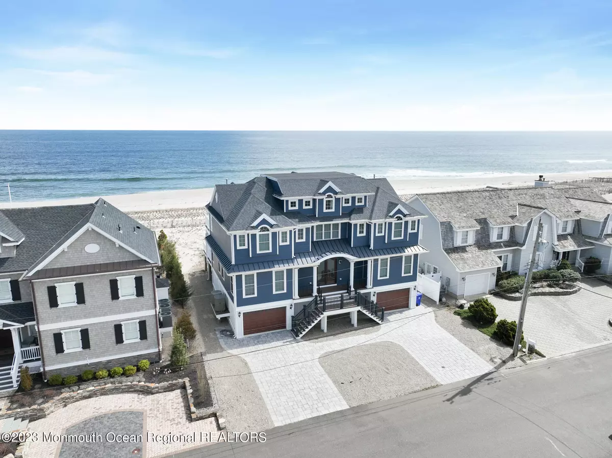 Mantoloking, NJ 08738,210 Dune Avenue