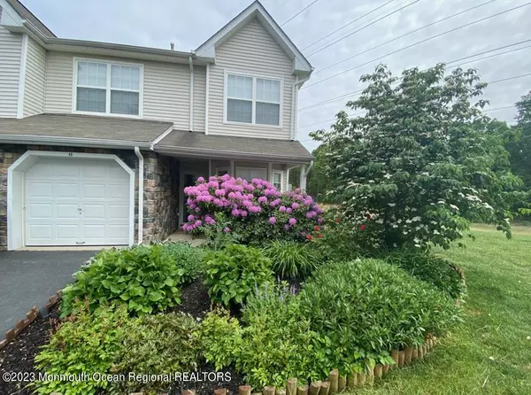 Tinton Falls, NJ 07753,48 Buford Court